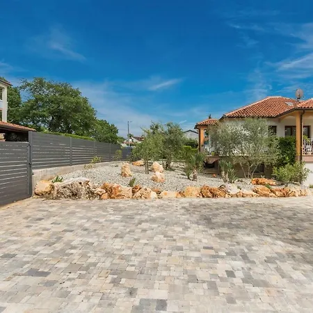Marina With Private Pool Villa Nova Vas (Porec)