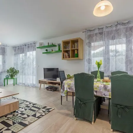 Villa Marina With Private Pool *